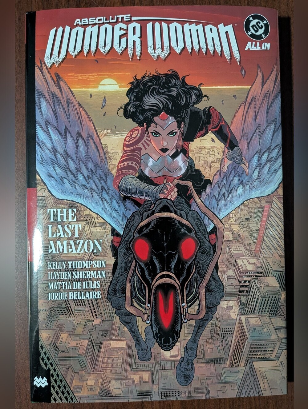 Absolute Wonder Woman Hardcover Vol. 1